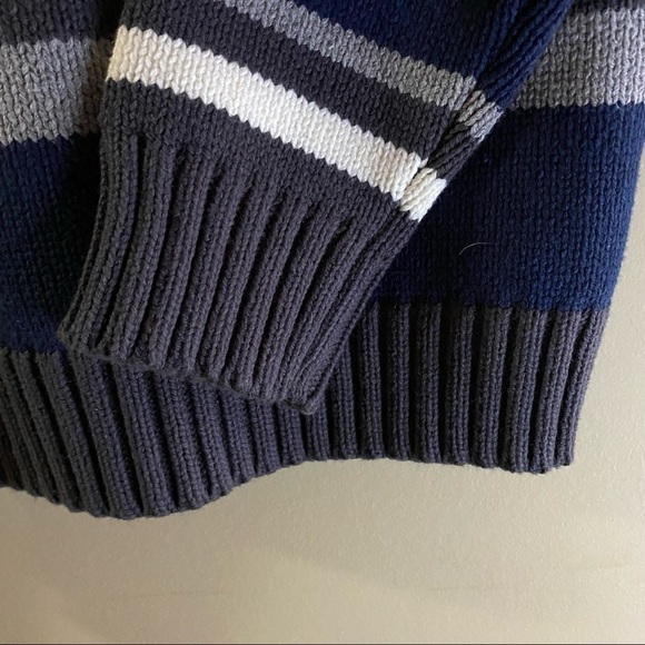 🎈$10 add on. Youth Gap Sweater. Zip collar navy grey white striped. - Picture 6 of 9